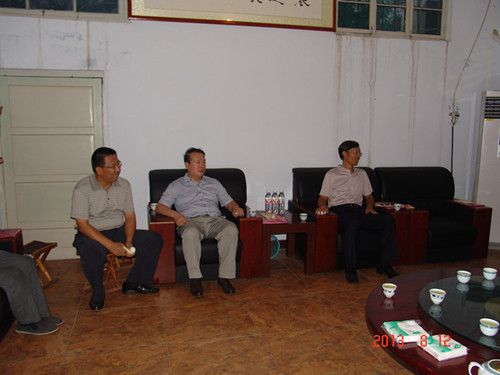 2013年8月12日,市委常委、组织部长陈平到徂徕山革命纪念园调研