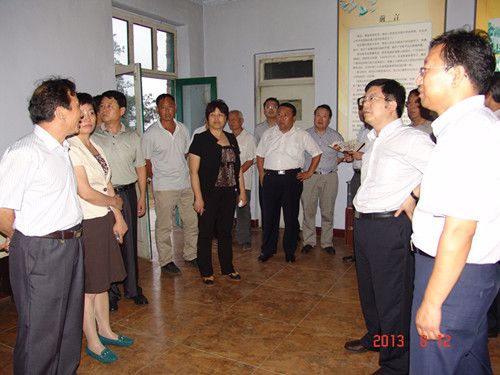 2013年8月12日,市委常委、组织部长陈平到徂徕山革命纪念园调研