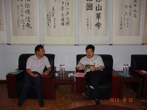 2013年8月12日,市委常委、组织部长陈平到徂徕山革命纪念园调研