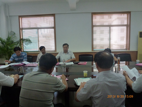 2013年8月20日下午，中共泰安市岱岳区委副书记刘兆泉等到徂徕山纪念园作指导