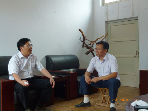 2013年8月26日，岱岳区交通运输局局长冯力到徂徕山革命纪念园考察道路建设情况