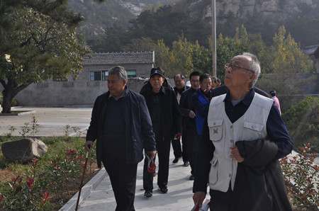 山东省泰山疗养院到博物馆参观