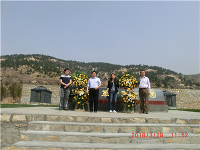 省文物局组织党员到博物馆开展党日活动