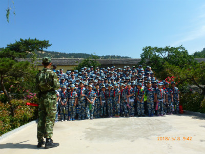 岱岳区新城实验小学来我馆开展“小兵团红色之旅”研学旅行活动