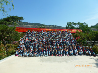 岱岳区新城实验小学来我馆开展“小兵团红色之旅”研学旅行活动